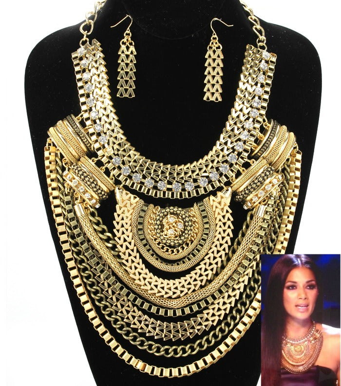 'Nicole'  Short Bib  Necklace
