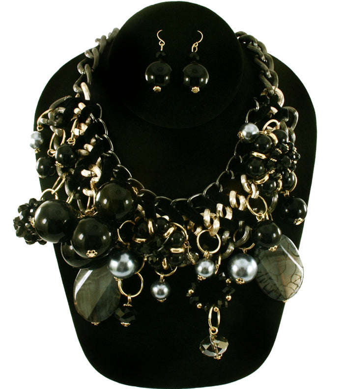 'Zara' Beaded Pearl Necklace and Earring Set - Red