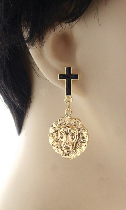 'RiRI'  Lion Head Cross Earring - Black